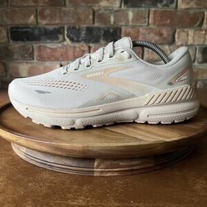 Brooks Adrenaline GTS 23 Supportive Peach Womens 7.5 Road Running Shoes Sneakers